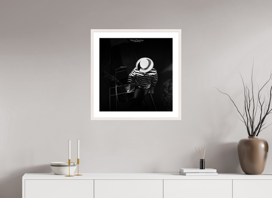 60 x 60 cm, Tirage Fine Art 30×40 cm — Passe-partout — Cadre Jeu d’ombres sur un gondolier