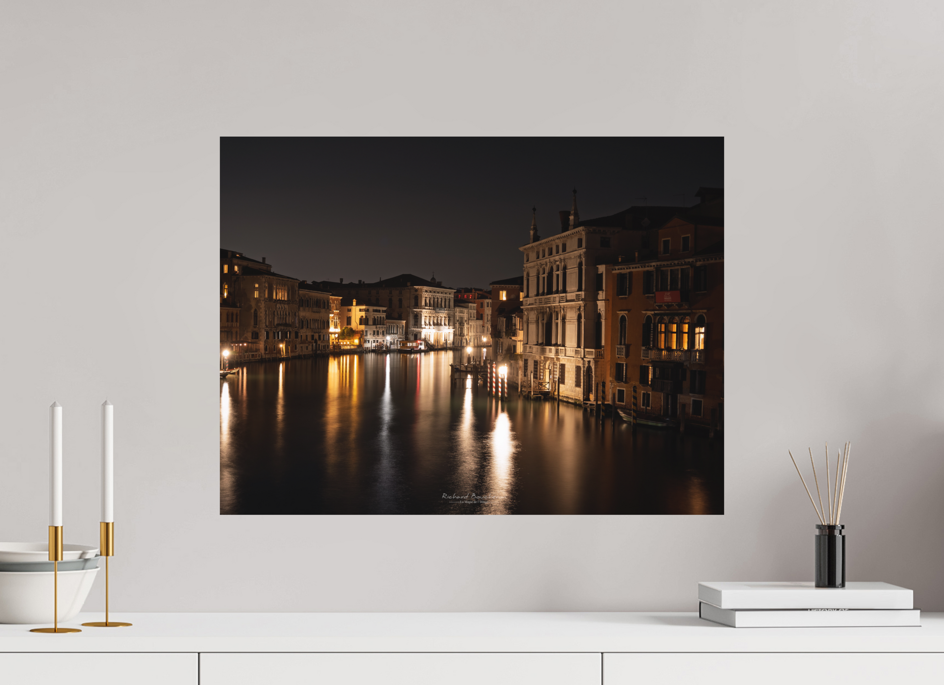 60 x 45 cm, Impression directe couleur ou noir et blanc sur plaque d'aluminium (Solidité-Durabilité) Venise by night – Reflets dorés sur le Grand Canal