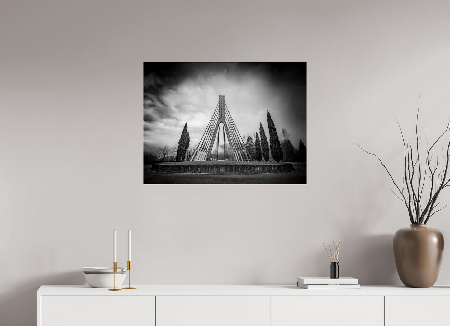 80 x 60 cm, Tirage noir et blanc sur plaque alu, avec une protection en plexiglass (durabilité-profondeur) Verticalité Photographie d'architecture fine art en noir et blanc