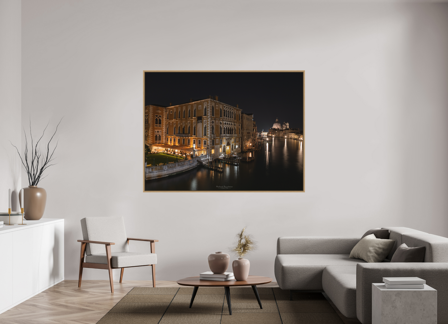 180 x 135 cm, Impression sur support rigide (Forex) avec cadre élégant type “caisse américaine” Palazzo Cavalli‑Franchetti au crépuscule