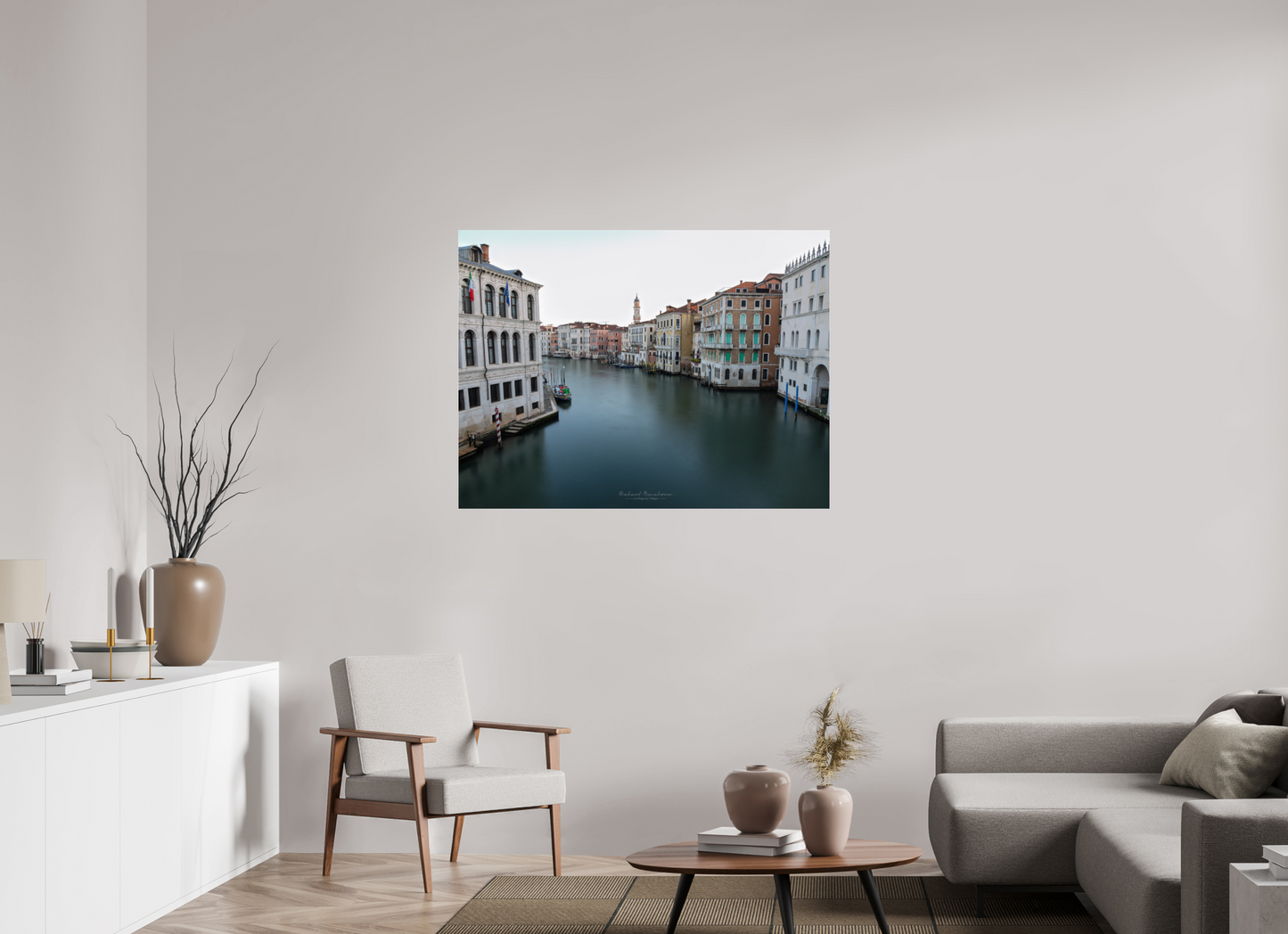 120 x 90 cm, Tirage couleur sur support solide en aluminium, recouvert d’une protection transparente (plexiglas). Venise au fil du temps - Sérénité sur le Grand Canal