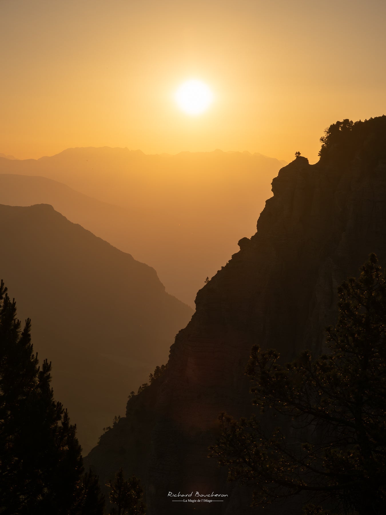 Vercors lever de soleil sur les Alpes