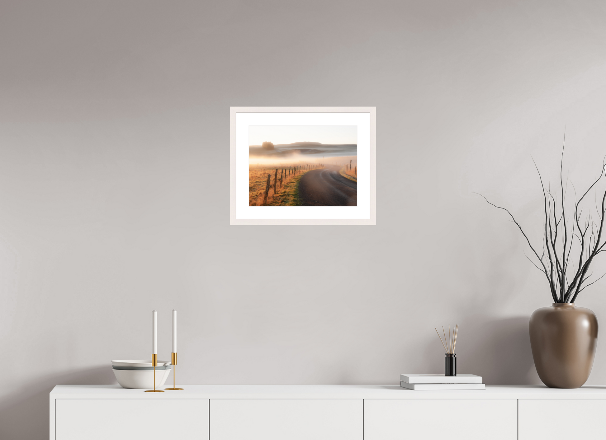 40 x 30 cm, Tirage Fine Art 30×40 cm — Passe-partout — Cadre Route dans la brume dorée