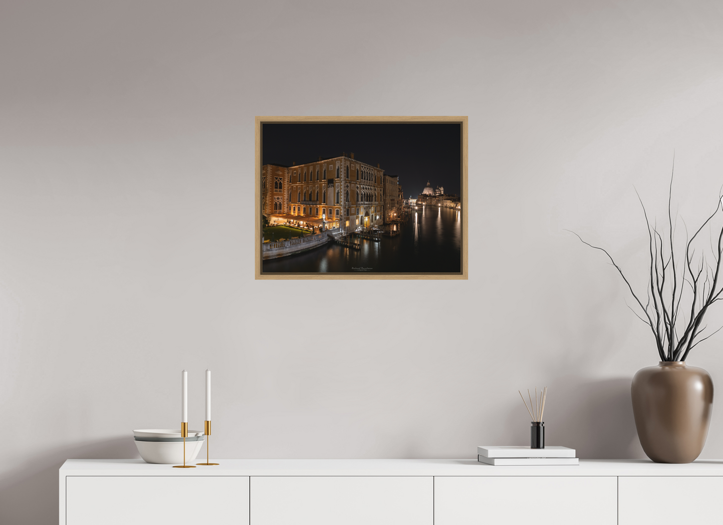60 x 45 cm, Impression sur support rigide (Forex) avec cadre élégant type “caisse américaine” Palazzo Cavalli‑Franchetti au crépuscule
