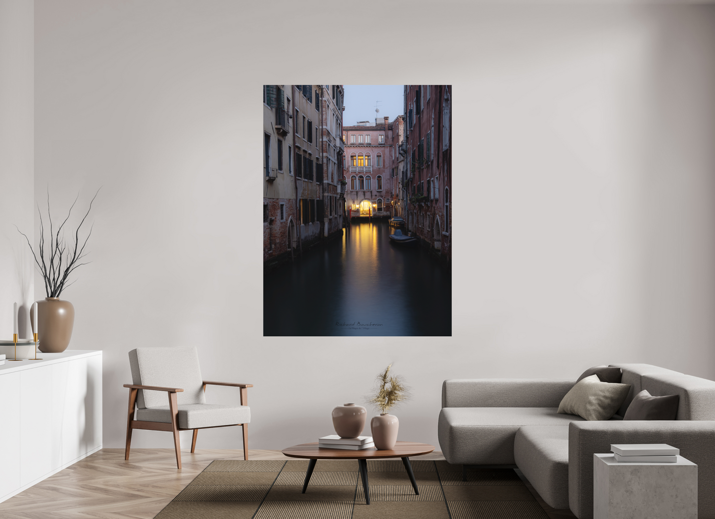 135 x 180 cm, Impression directe couleur ou noir et blanc sur plaque d'aluminium (Solidité-Durabilité) Venise au Crépuscule : Canal Illuminé et Atmosphère Romantique