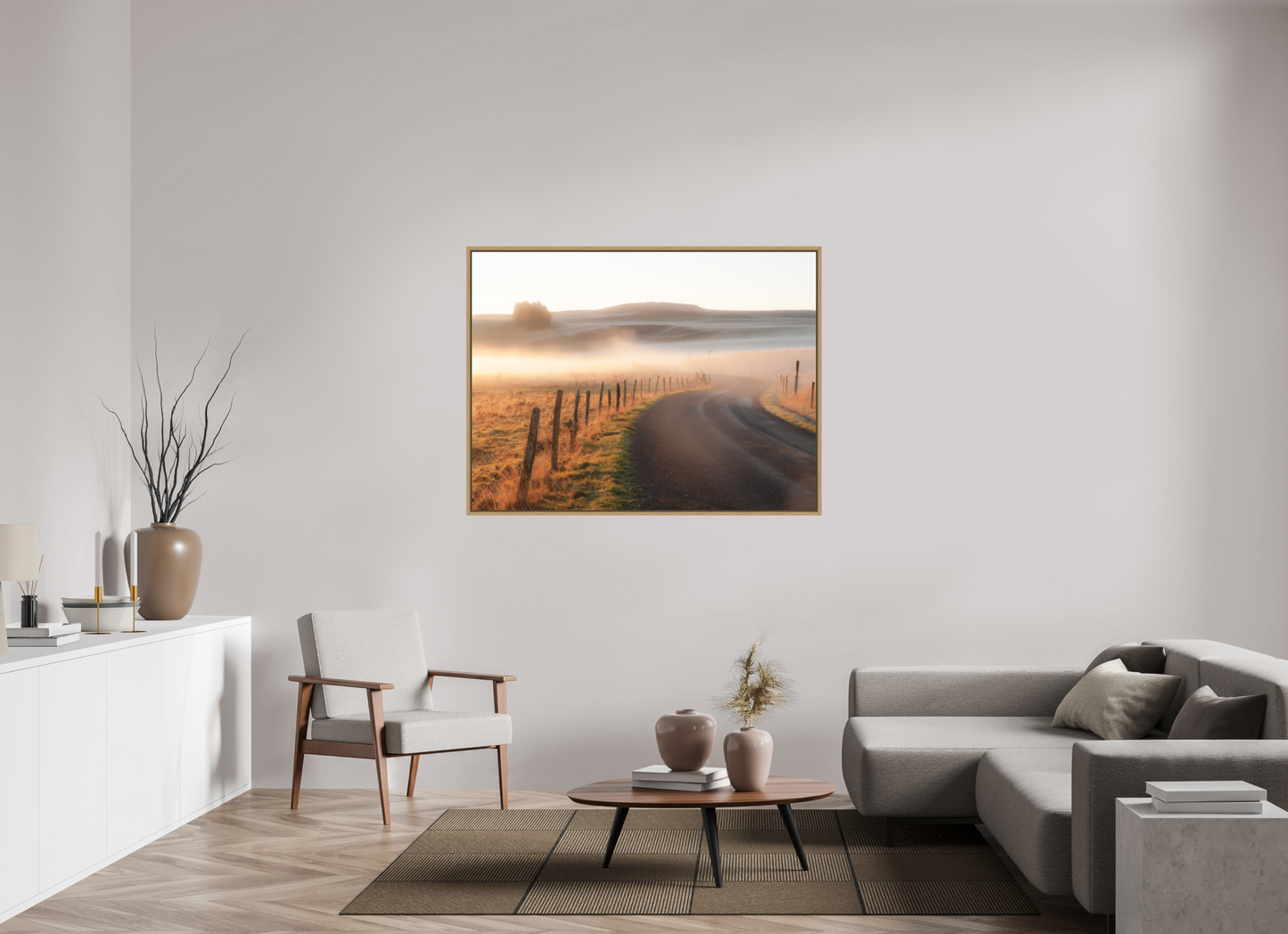 140 x 105 cm, Impression sur support rigide (Forex) avec cadre élégant type “caisse américaine” Route dans la brume dorée