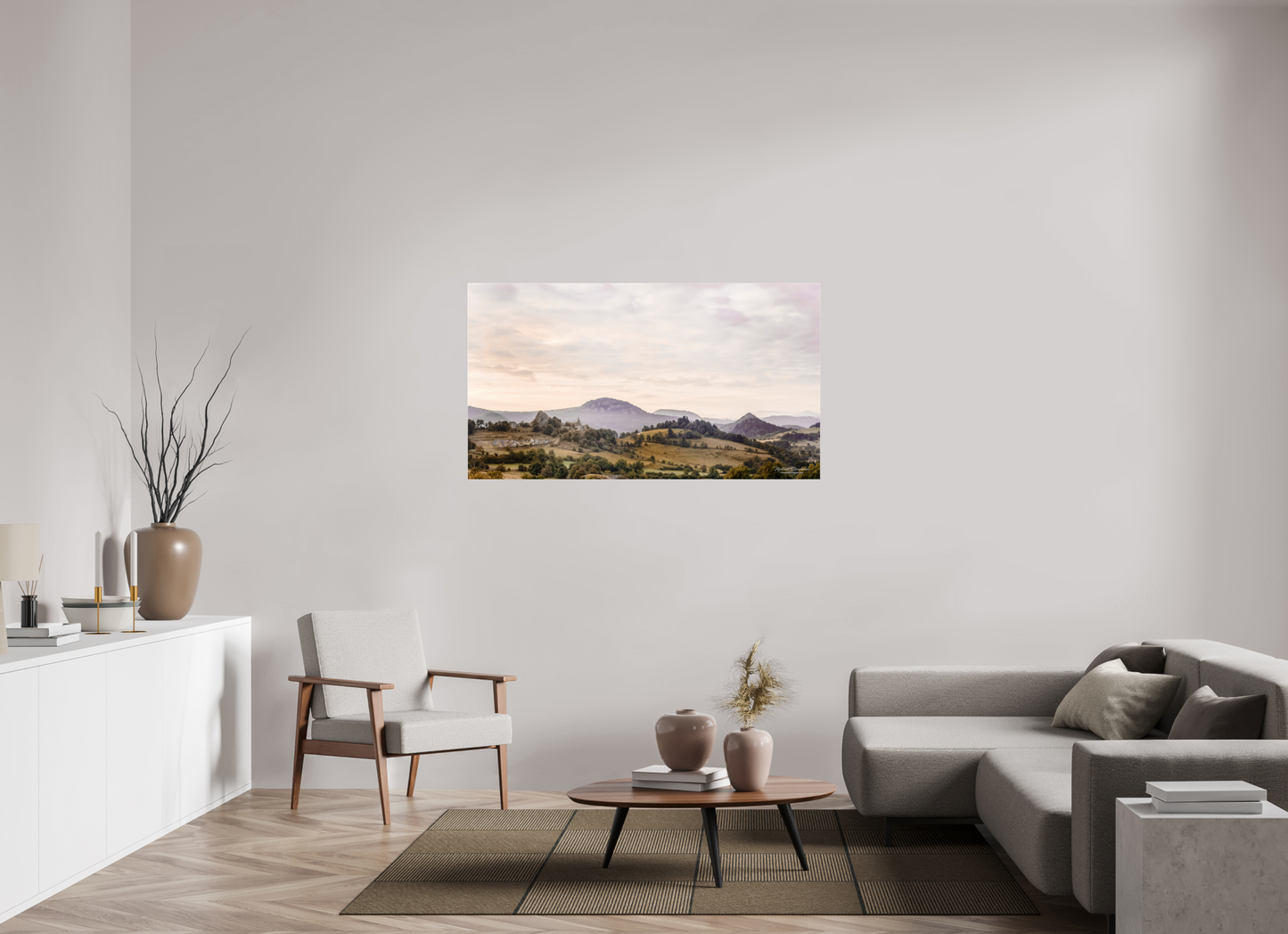 143,8 x 80 cm, Tirage couleur sur support solide en aluminium, recouvert d’une protection transparente (plexiglas). Le village - Queyrières - Haute Loire - Auvergne - France
