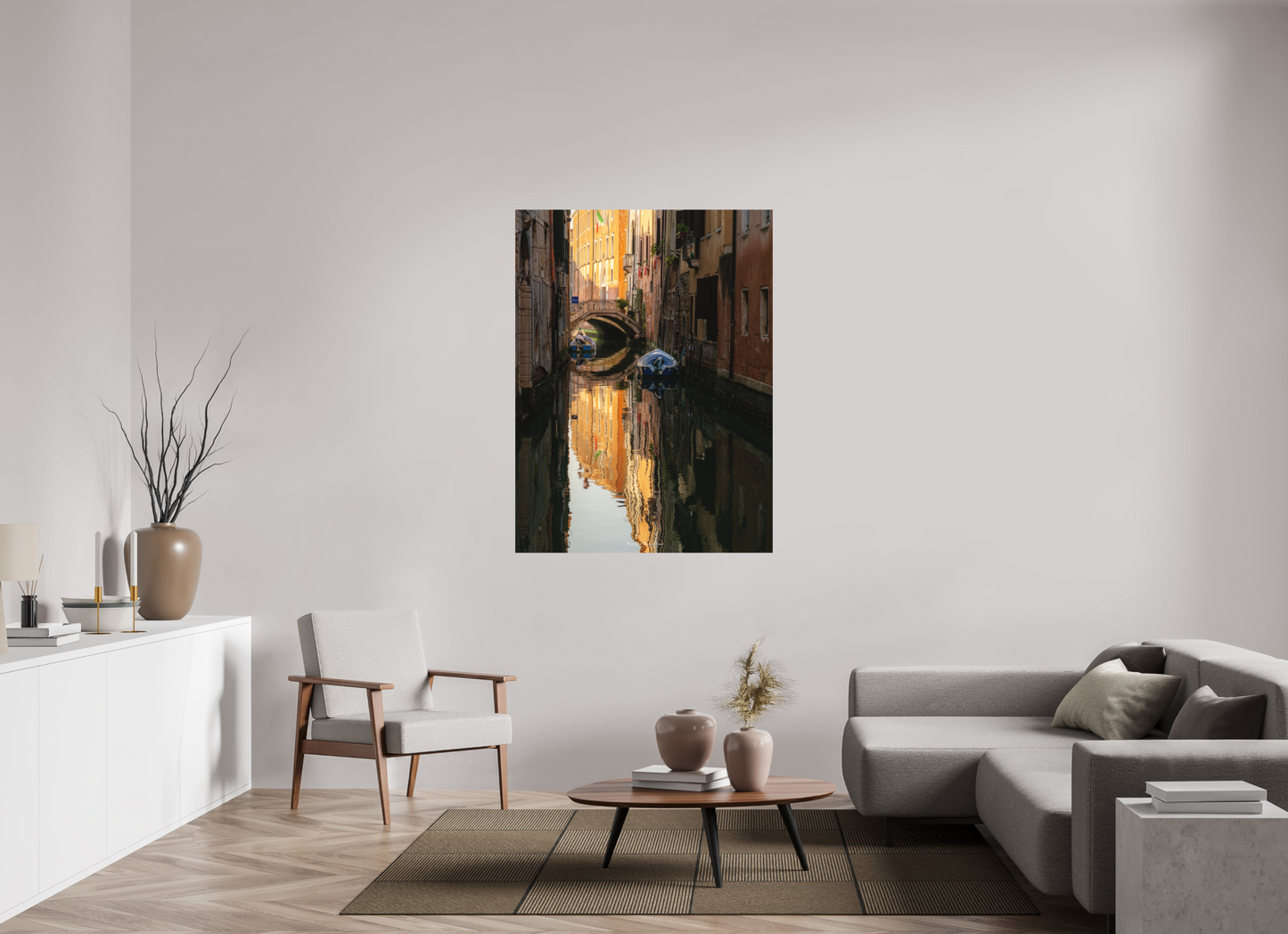 105 x 140 cm, Impression directe couleur ou noir et blanc sur plaque d'aluminium (Solidité-Durabilité) Venise intime : un canal silencieux baigné de lumière