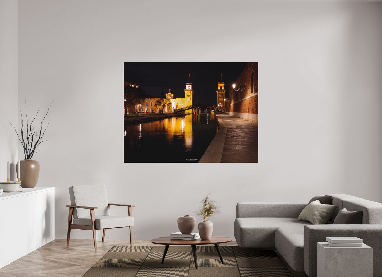 180 x 135 cm, Impression directe couleur ou noir et blanc sur plaque d'aluminium (Solidité-Durabilité) Venise nocturne – L’Arsenal illuminé et ses ponts historiques