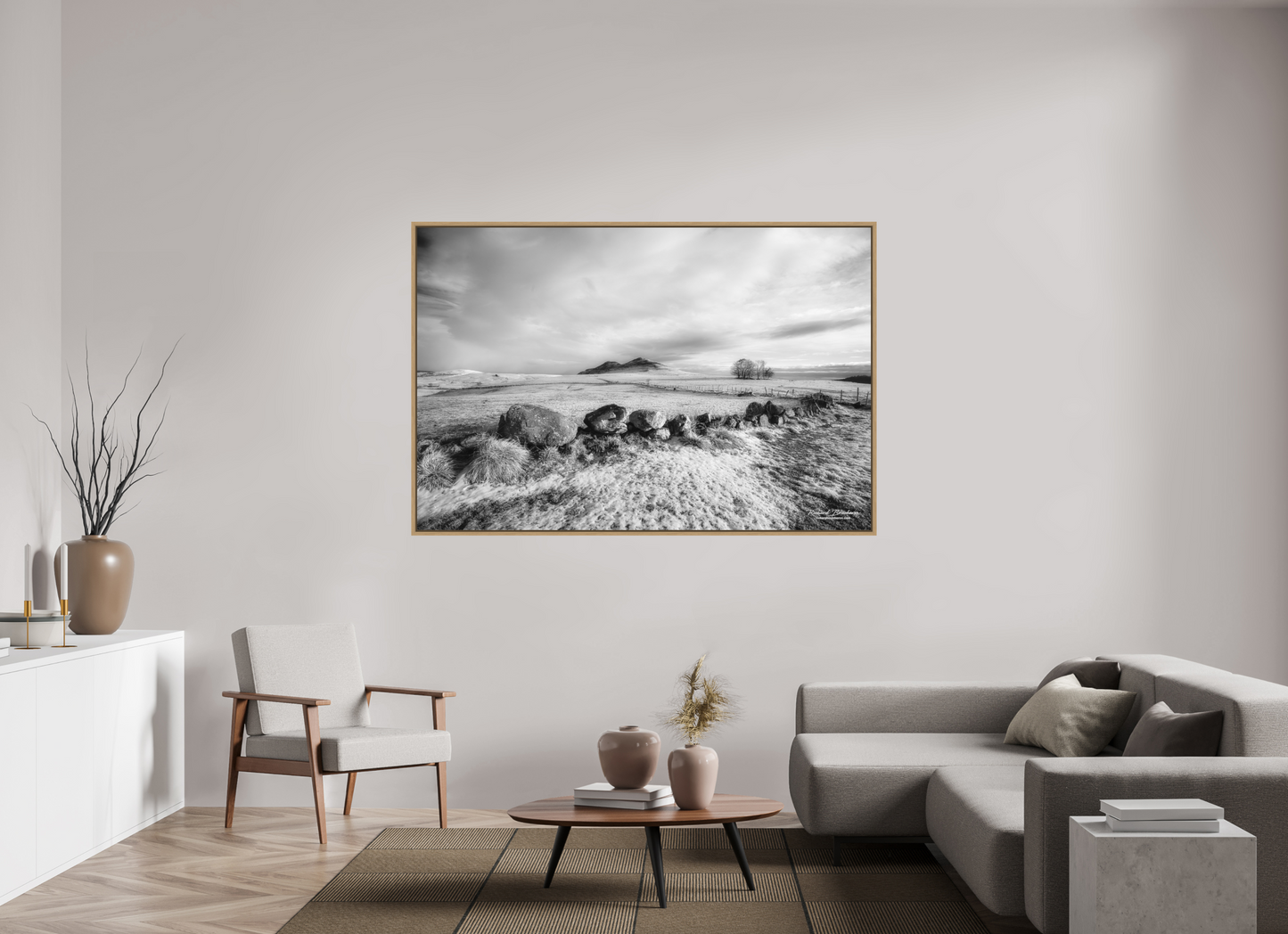 180 x 120 cm, Impression sur support rigide (Forex) avec cadre élégant type “caisse américaine” Au pays du basalte