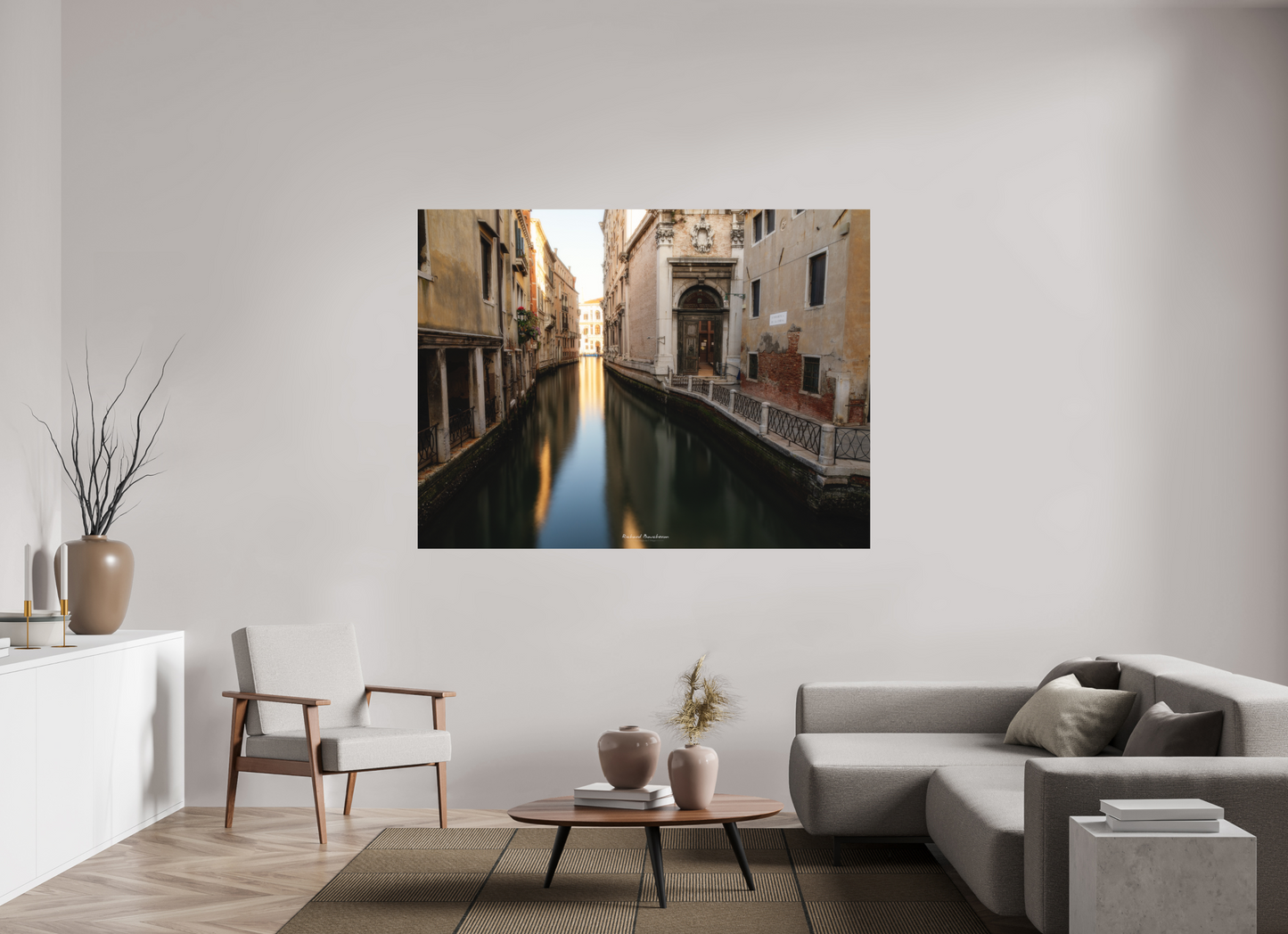 180 x 135 cm, Impression directe couleur ou noir et blanc sur plaque d'aluminium (Solidité-Durabilité) Venise au crépuscule : canal silencieux et lumière dorée