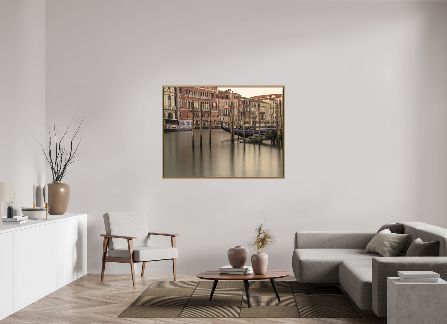 140 x 105 cm, Impression sur support rigide (Forex) avec cadre élégant type “caisse américaine” Lumière douce sur les gondoles du Grand Canal