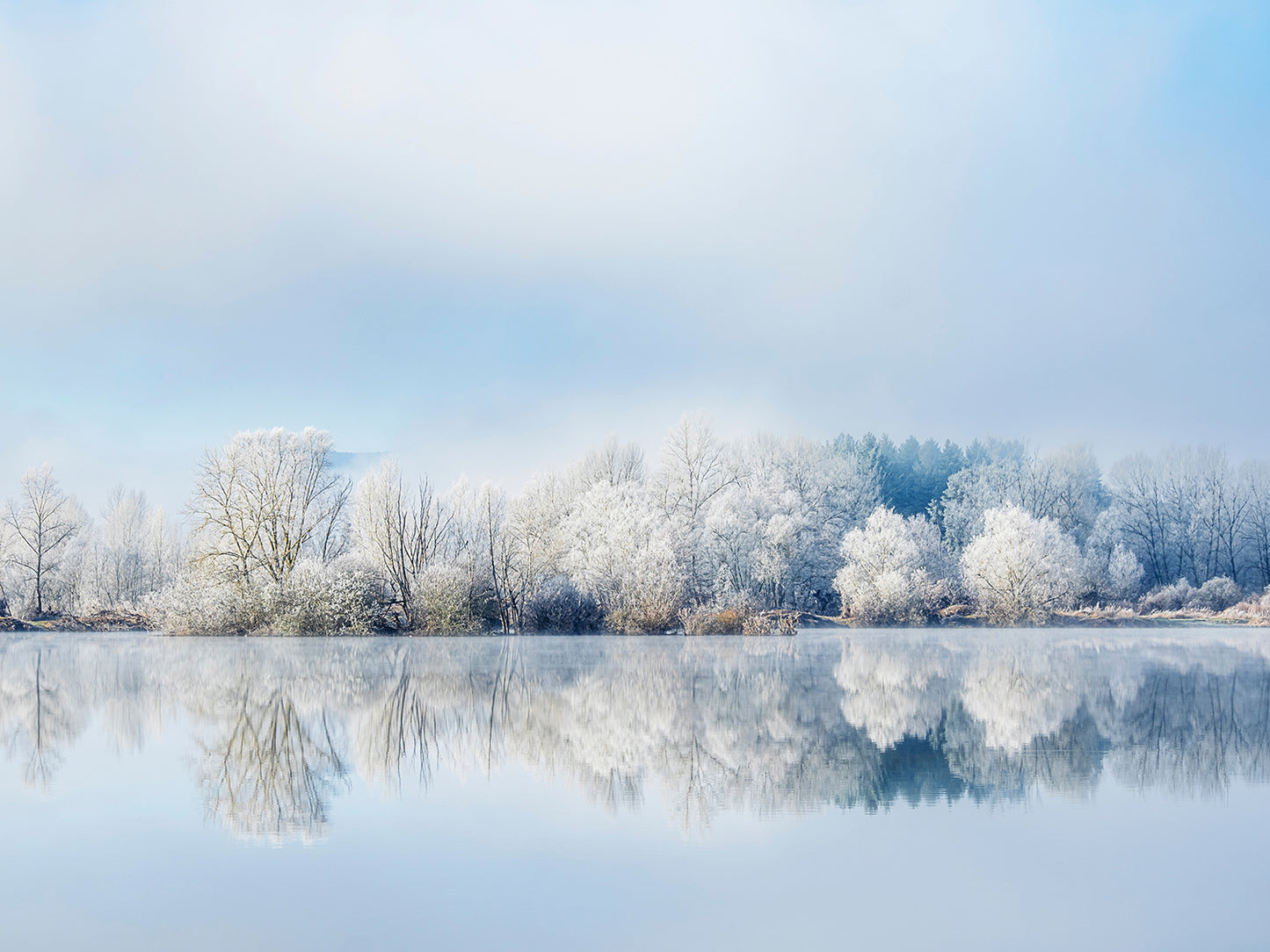 Miroir, si beau miroir Photographie paysage d’hiver serein en couleur